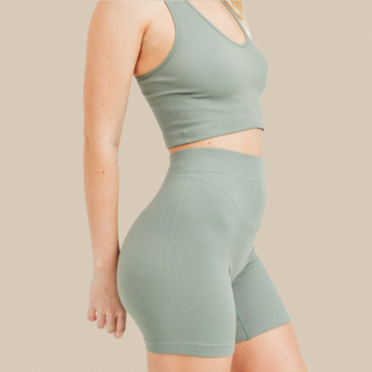 OLIVE BIKER SHORT SET